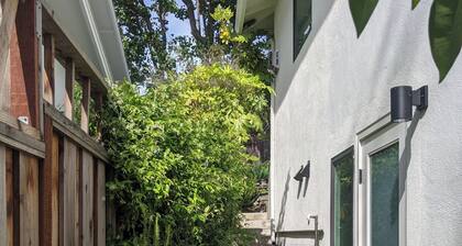 Charming furnished studio for rent