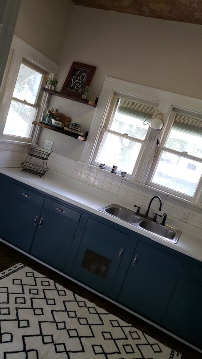 Cozy 3 bedroom family friendly home in pike county IL