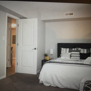 2 bedrooms, desk, iron/ironing board, travel cot