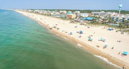 Blissful Coast Escape—Seaside Charm, Tons of Extras + Close to Everything!