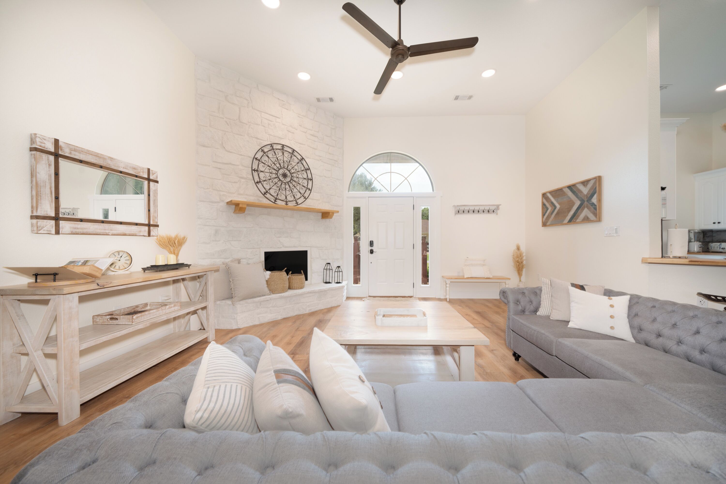 Smart-TV, stereoanlegg og printere