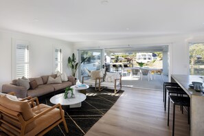 Living area - Experience Paradise: Luxury on World's Best Beach (Burleigh Waters)
