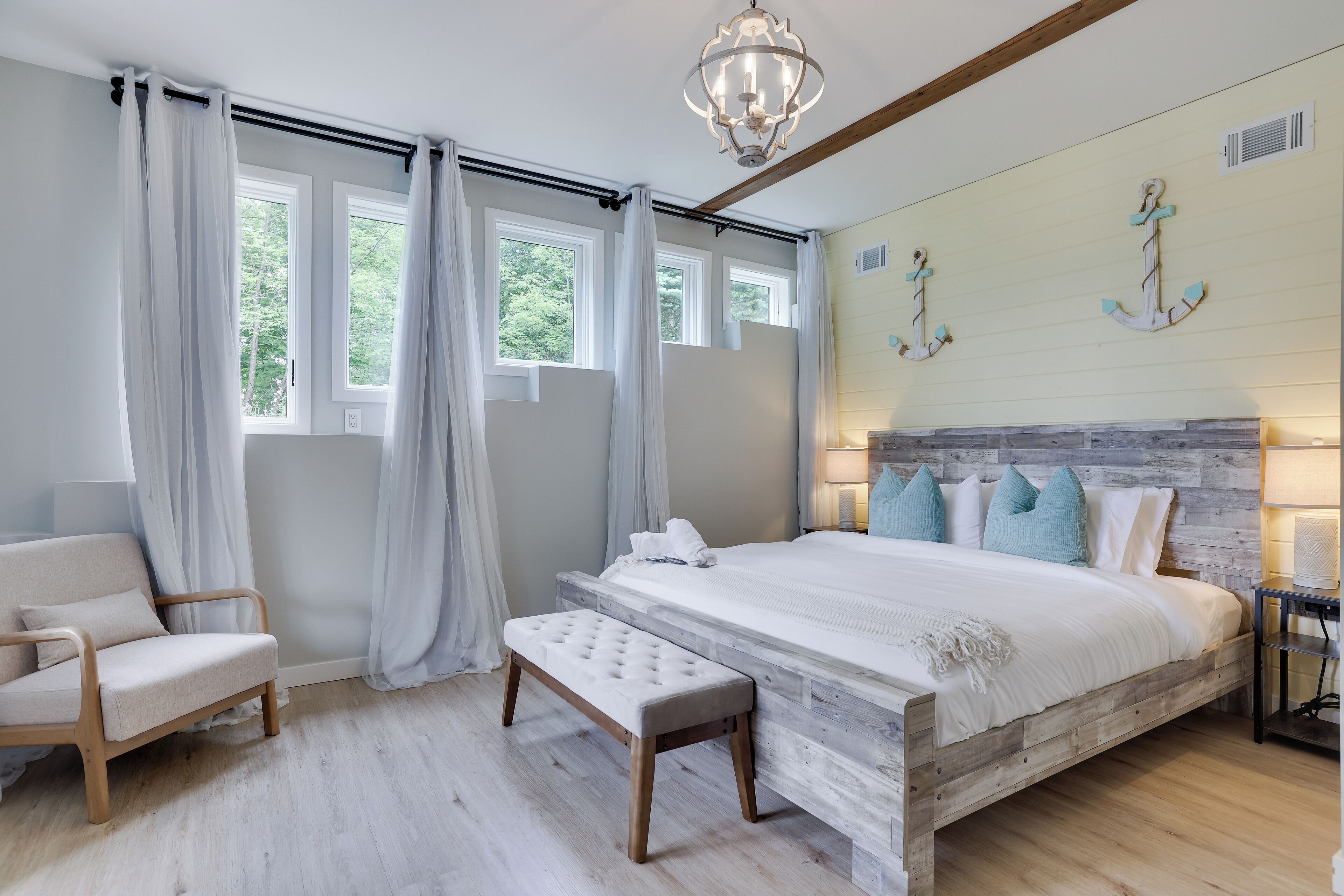 6 bedrooms, iron/ironing board, travel crib, WiFi