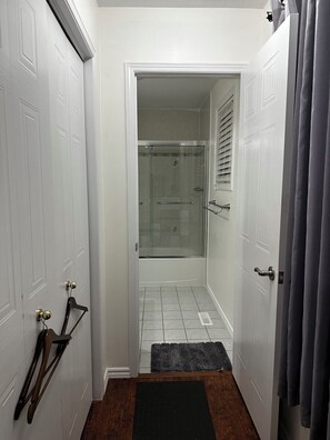 Towels, soap, shampoo, toilet paper