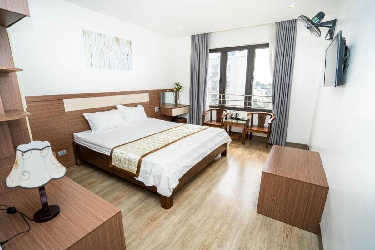 Standardzimmer | Betten mit Memory-Foam-Matratzen, Bügeleisen/Bügelbrett