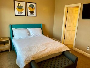 Room - Downtown Townhouse (Lake Charles)