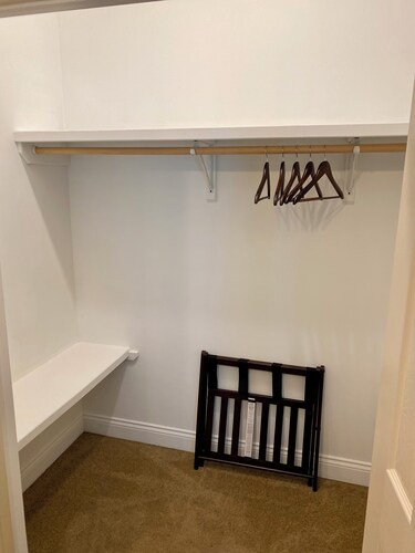 Spacious Downtown Townhouse