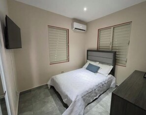 3 chambres, Wi-Fi gratuit, draps fournis