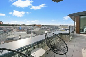 Appartement luxueux | Vue de la chambre