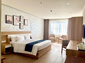 Basic Double Room | Desk, free WiFi, bed sheets - The HUB by Hotel Academy Phu Quoc (Phu Quoc)