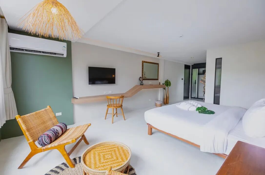 Suite | In-room safe, free WiFi, bed sheets