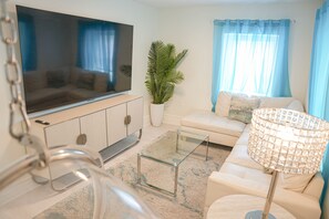 Smart TV, video games