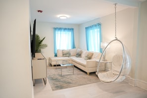 Smart TV, video games - Luxury Penthouse • 3 Blocks to Boardwalk & Casinos • Near AtlantiCare (Atlantic City)