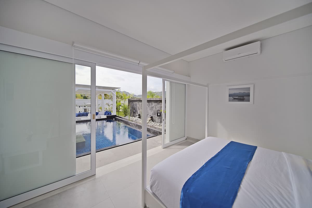 Biệt thự Deluxe, 2 phòng ngủ, hồ bơi riêng, cạnh hồ bơi (Mia) | Két bảo mật tại phòng, bàn, nôi (giường cho trẻ sơ sinh) miễn phí 