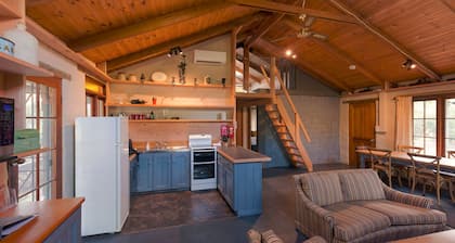 Cloudy Creek Cottage