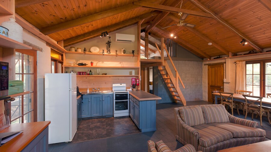 Cloudy Creek Cottage