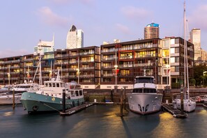 Exterior - Golden Viaduct Retreat (Auckland)