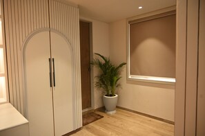 Business Double Room | Bathroom | Towels