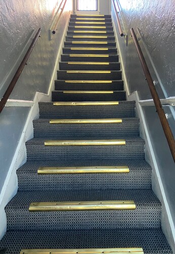 Unity Hotel - No Parking & Rooms Are Upstairs