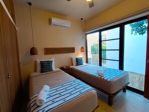 3 chambres, fer et planche à repasser, Wi-Fi, draps fournis