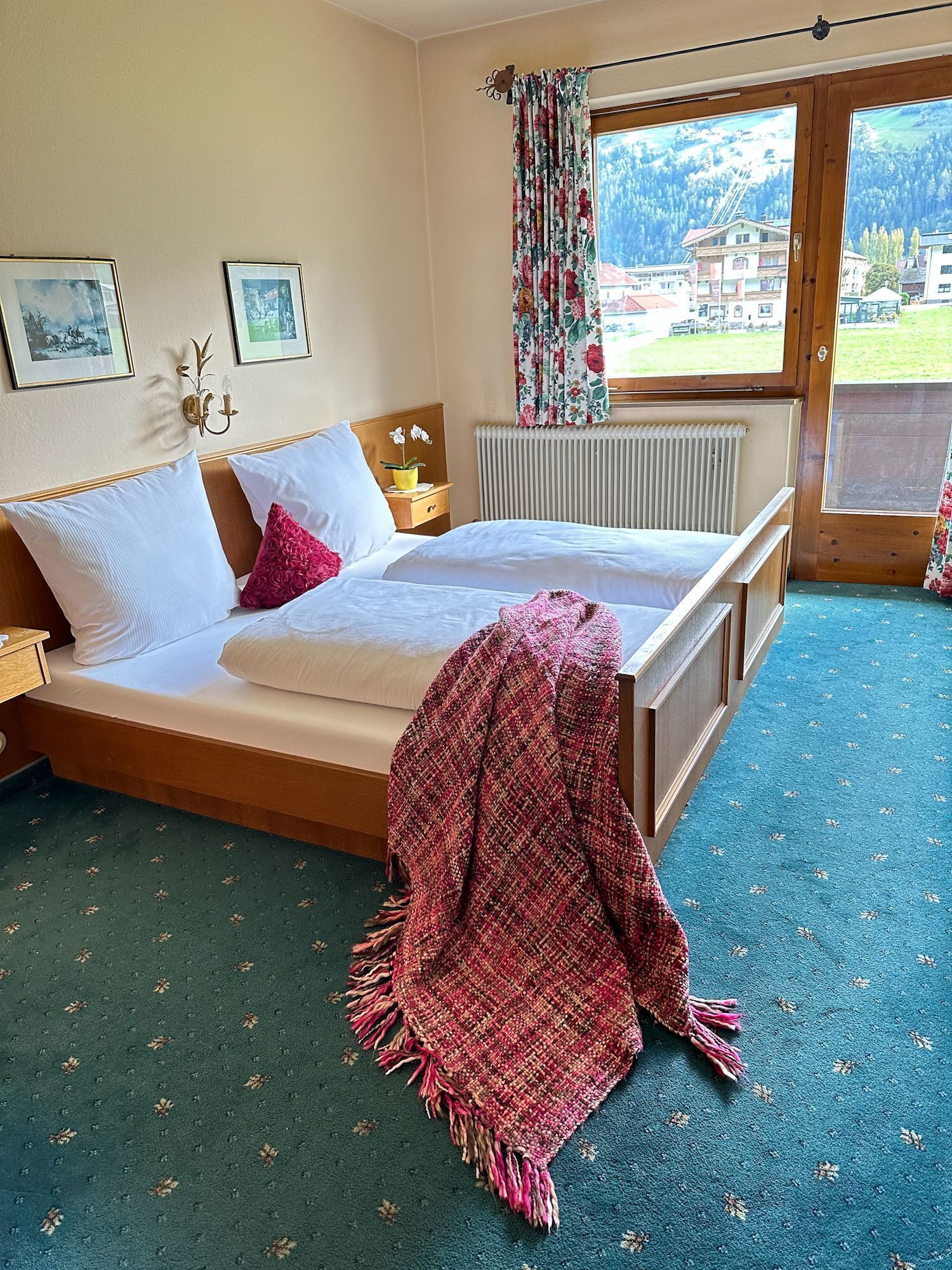 Appartementhaus Zillertal Arena: Ferienwohnung für 6 Personen - Schlafzimmer (Beispiel)