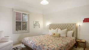 3 bedrooms, iron/ironing board, free WiFi, bed sheets - Cecils Chair Blackheath Blue Mountains (BLACKHEATH)