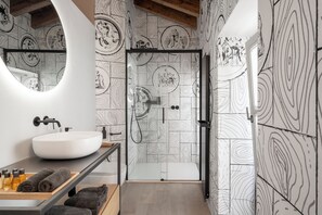 Shower, free toiletries, hair dryer, bidet - Corlo Holiday Home (Lonato)