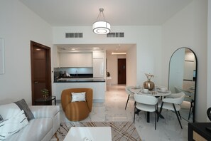 Appartement Design | Coin séjour | TV connectée