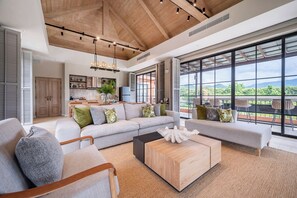 Panoramic Villa, 3 Bedrooms | Living area