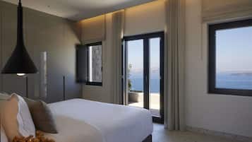 One Bedroom Suite with Private Pool & Caldera View | Minibar, in-room safe, soundproofing, cribs (free)
