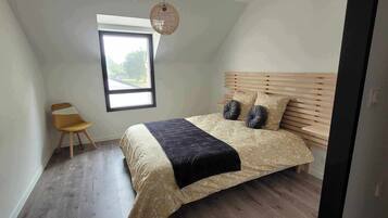 6 Schlafzimmer, Bügeleisen/Bügelbrett, Bettwäsche