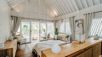 Villa | 2 bedrooms, laptop workspace, free WiFi, bed sheets