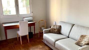 Smart TV, DVD player