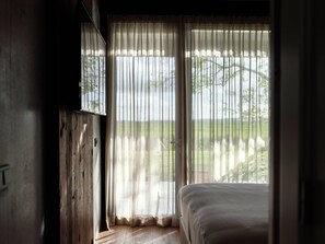 Deluxe Double Room | Soundproofing, free WiFi, bed sheets