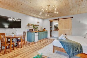 1 多间卧室、WiFi、床单