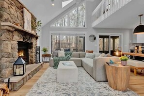 TV, fireplace, offices