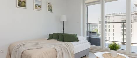 アイロン / アイロン台、WiFi、ベッドシーツ