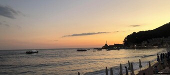 Mobile Home - Alpha Campers Montenegro - Our Red Westfalia Bus