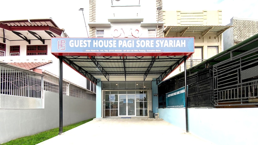 OYO 3160 Guesthouse Pagi Sore Syariah