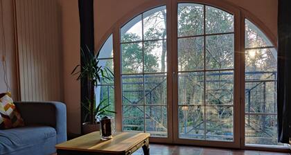 Grande Maison au Milieu des Arbres à 5mn du Métro