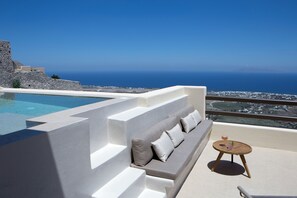 Junior Suite, Private Plunge Pool, Sea View | Private pool - Elessa Hotel (Santorini)