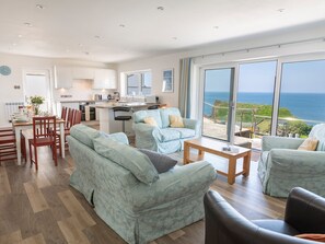 Living area - Ocean View (Kingsbridge)