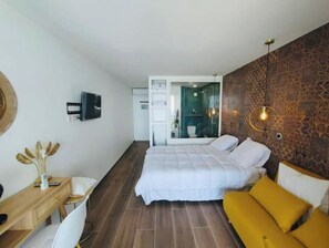 1 slaapkamer, een bureau, een strijkplank/strijkijzer, gratis wifi