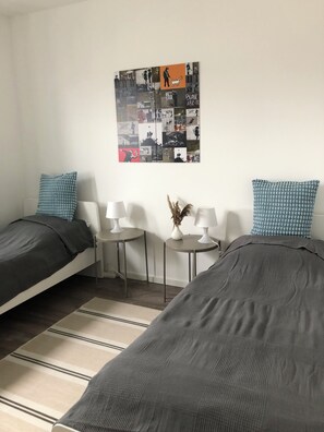 1 bedroom, iron/ironing board, WiFi, bed sheets - 1 Bedroom Apartment in Uetersen (Uetersen)