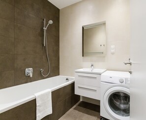 Elite Apartment | Bathroom