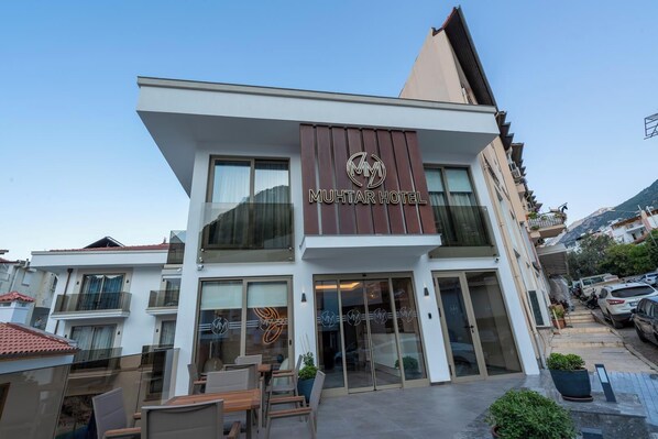 المنشأة من الخارج