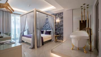 Habitación superior, 1 cama de matrimonio, accesible para personas con discapacidad, no fumadores | 2 dormitorios, escritorio, espacio para trabajar con un portátil