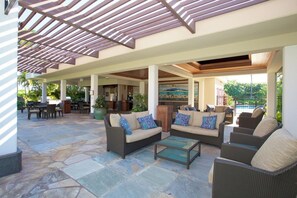 Terrace/patio - Stunning 2nd level Panoramic Ocean/Fairway Views (Kamuela)
