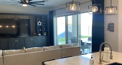 Barefoot Villa, take your shoes off and stay a while!