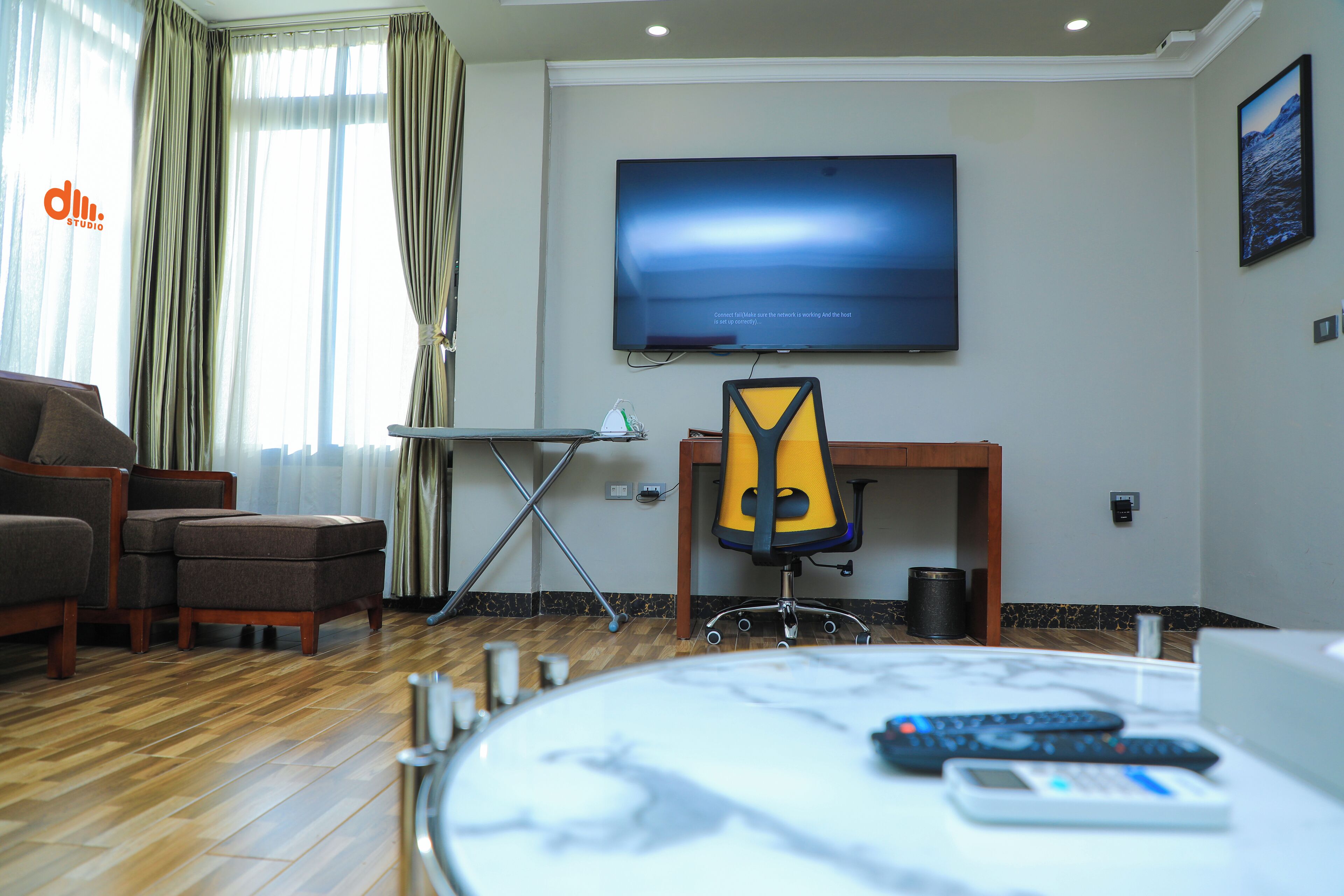 executive suite | living area | lcd tv